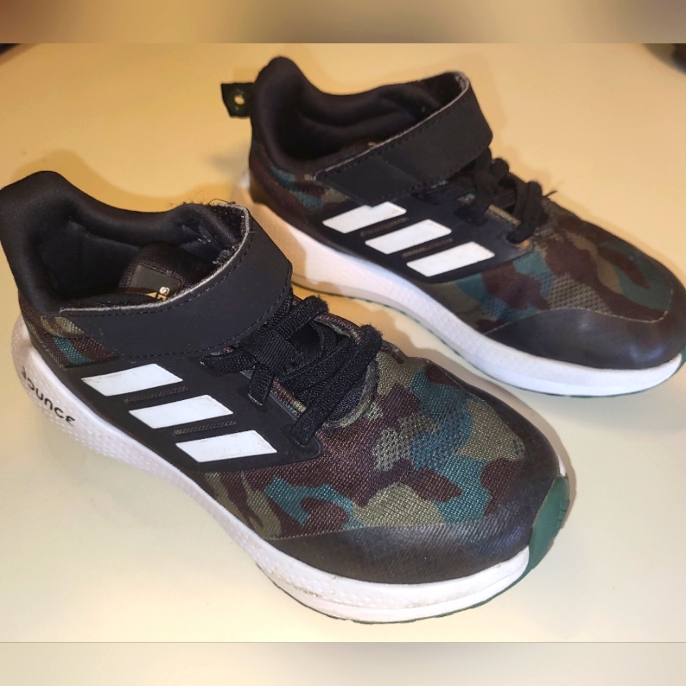 Adidas Boys Bounce Sneakers Camo US12